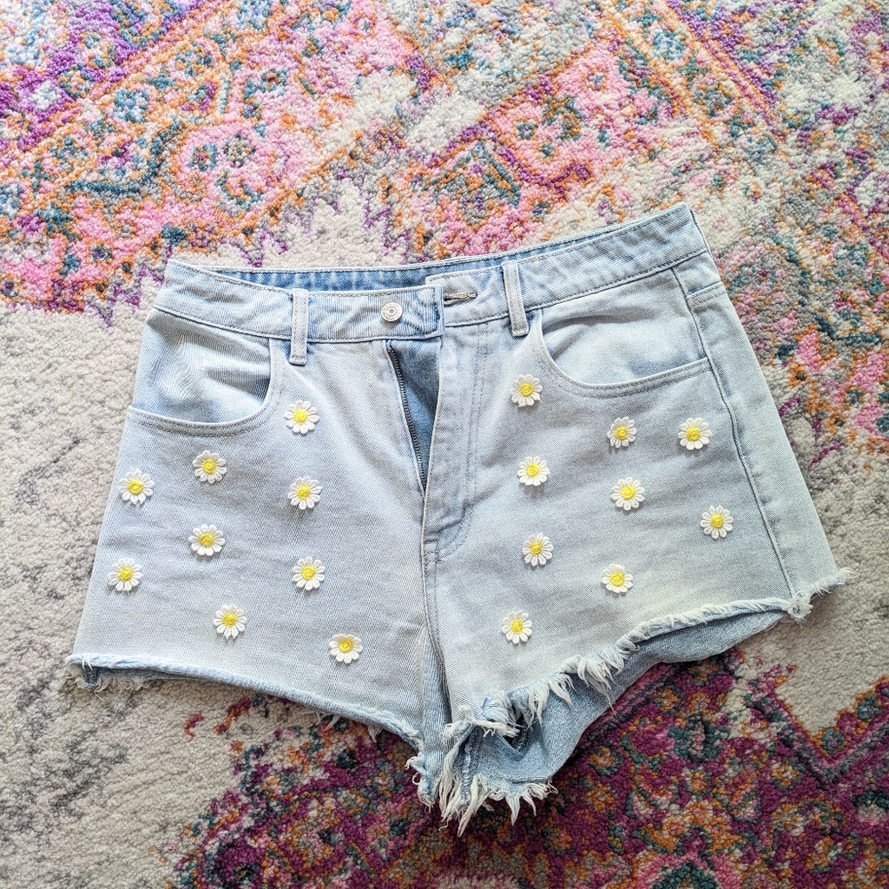 Forever 21 Daisy Shorts